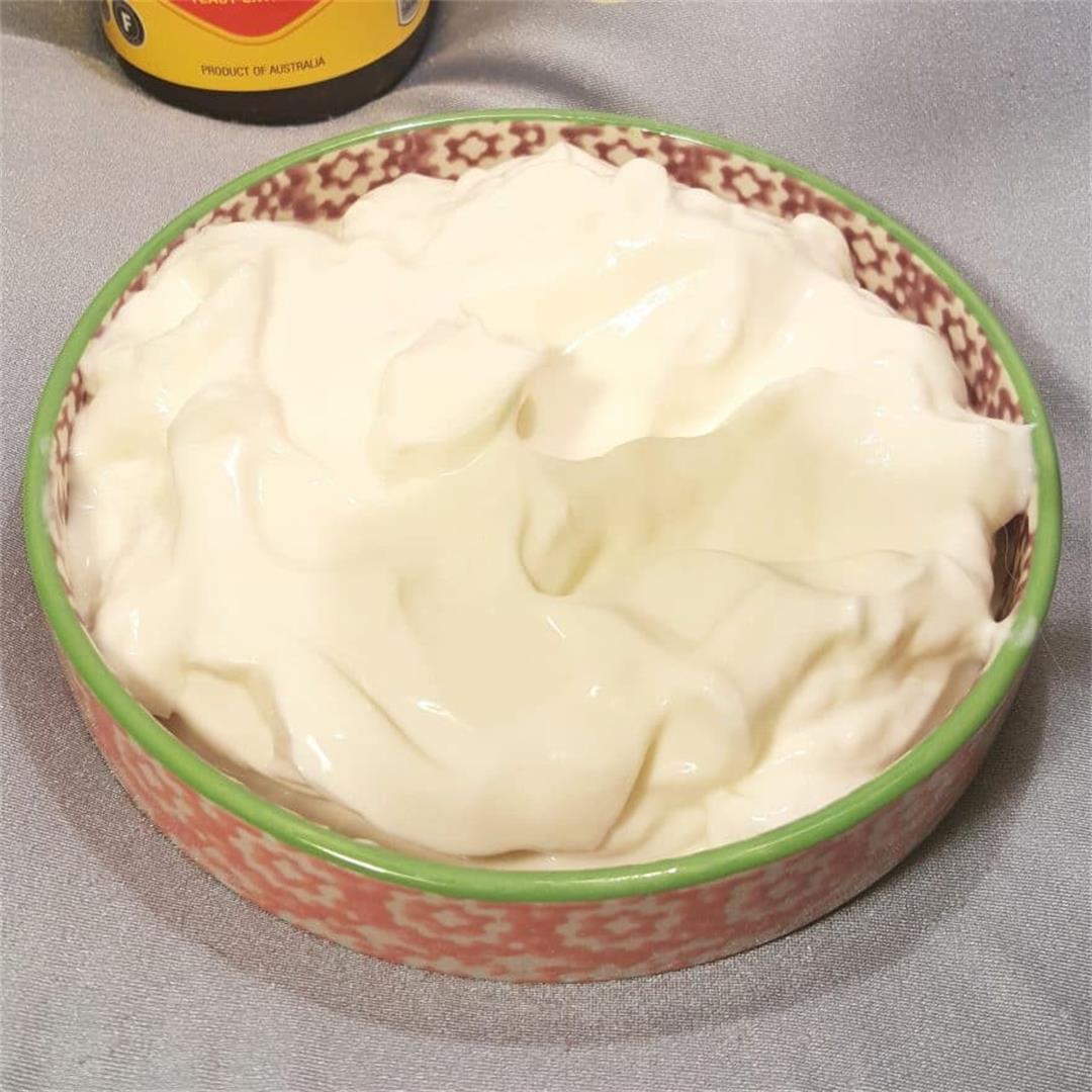 Instant Pot Homemade Noosa Yoghurt Copycat (Honey Yogurt)