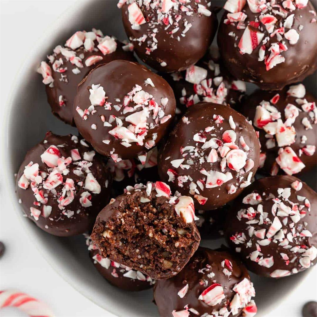 Healthy Chocolate Peppermint Truffles