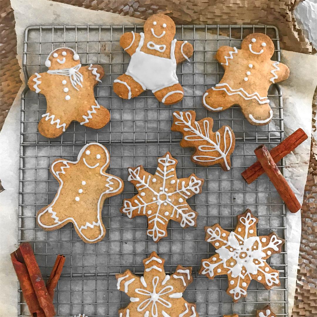 Spiced Shortbread Cookies