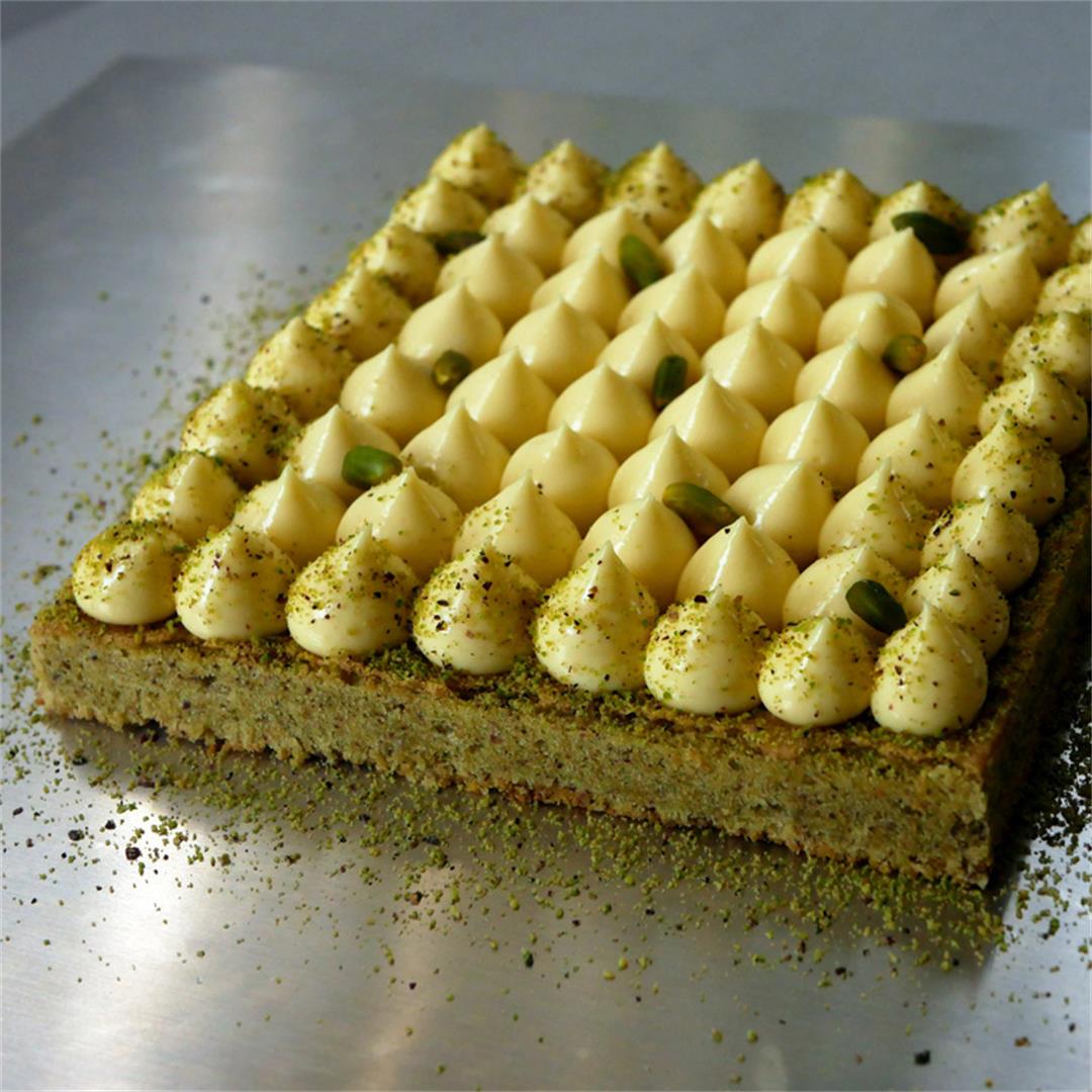 Pistachio Cake with Lemon Cream