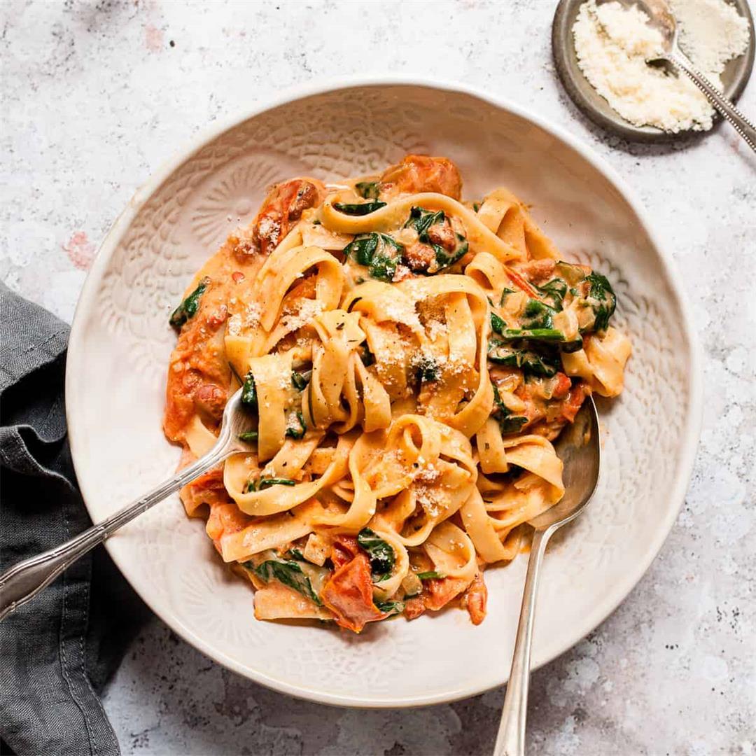 Quick & Easy Roasted Tomato Pasta-All ingredients from Aldi