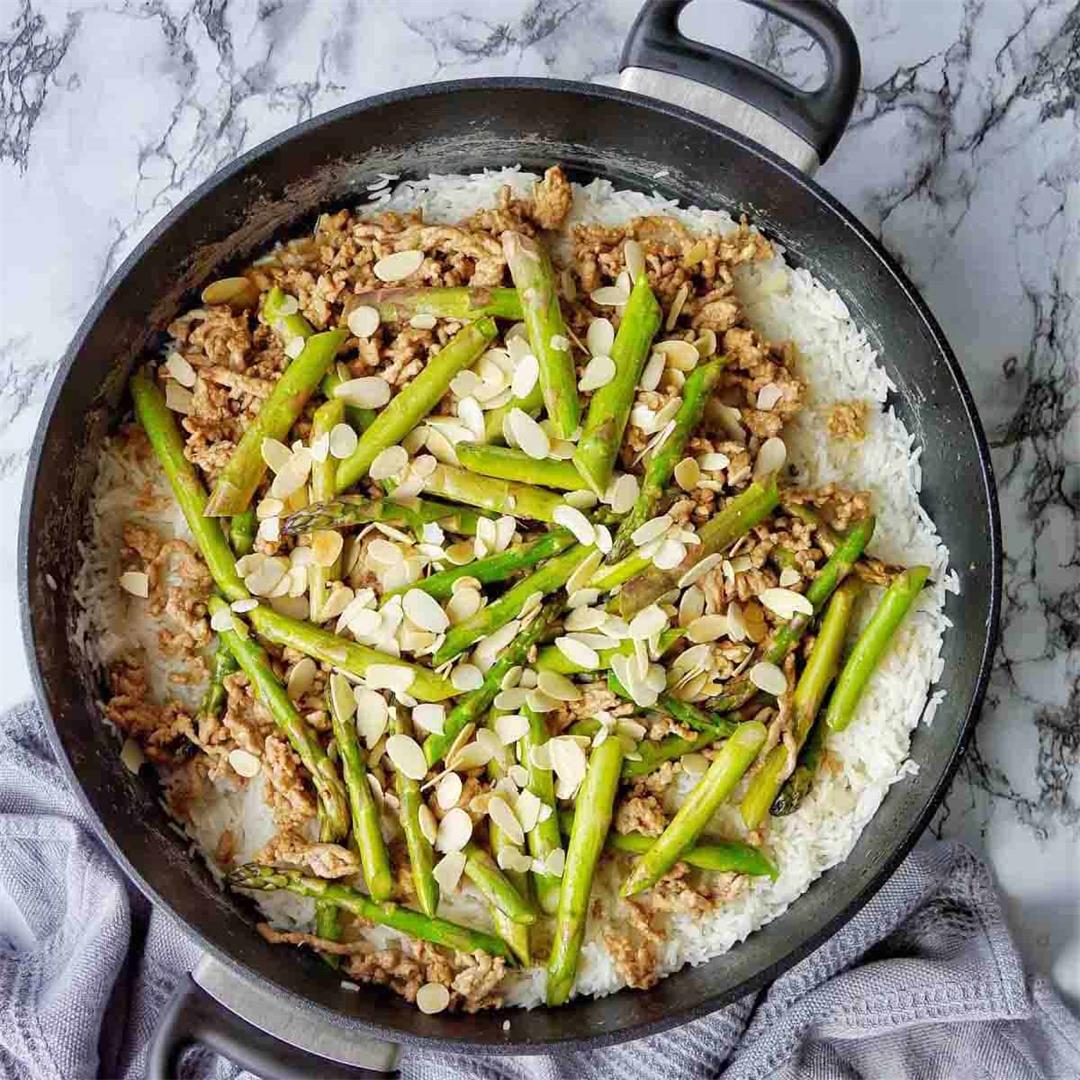 Pork with Asparagus in Oyster Sauce (easy one pan recipe!)