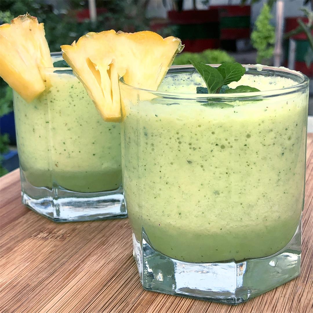 Healthy Green Pineapple Smoothie