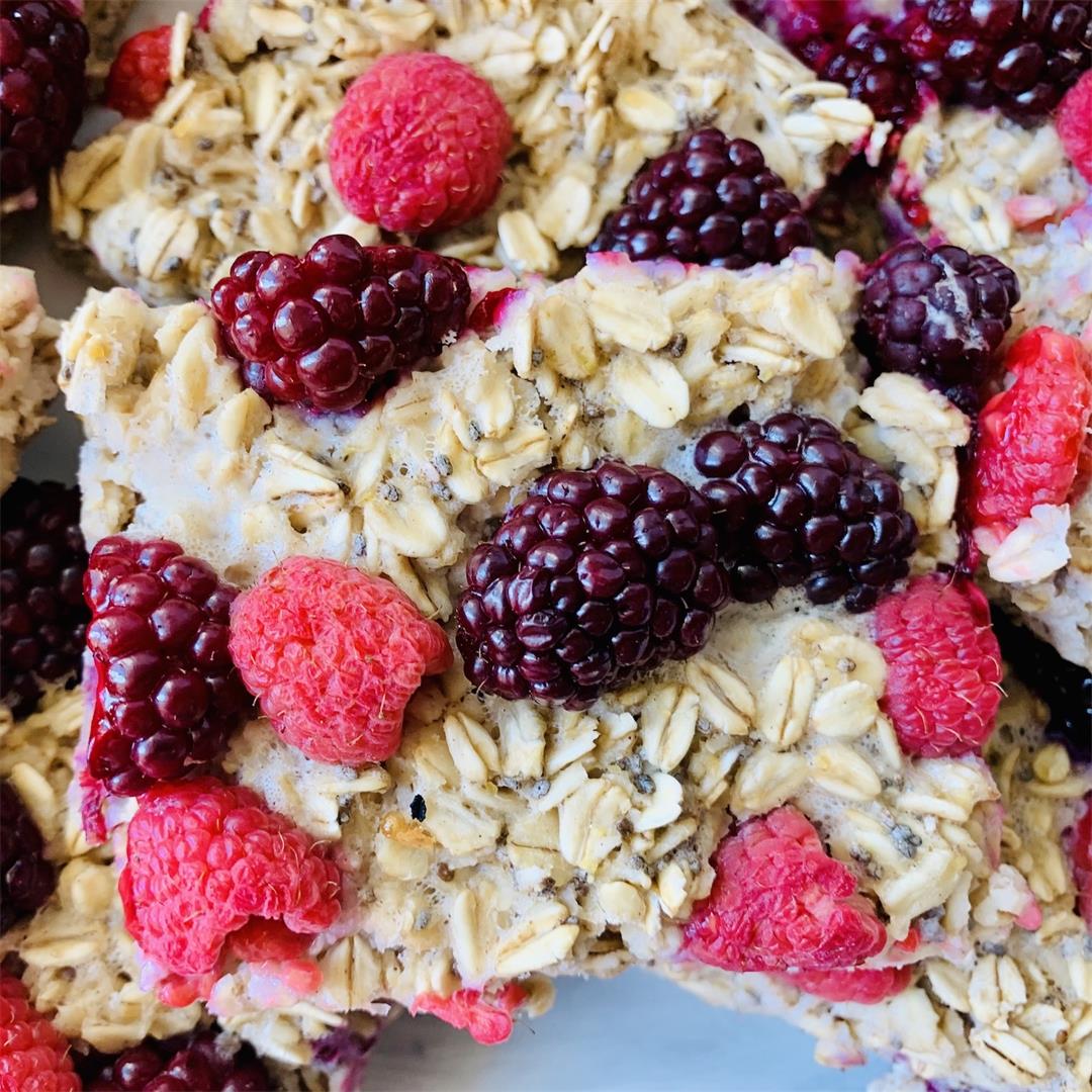 Healthy Berry Baked Oatmeal