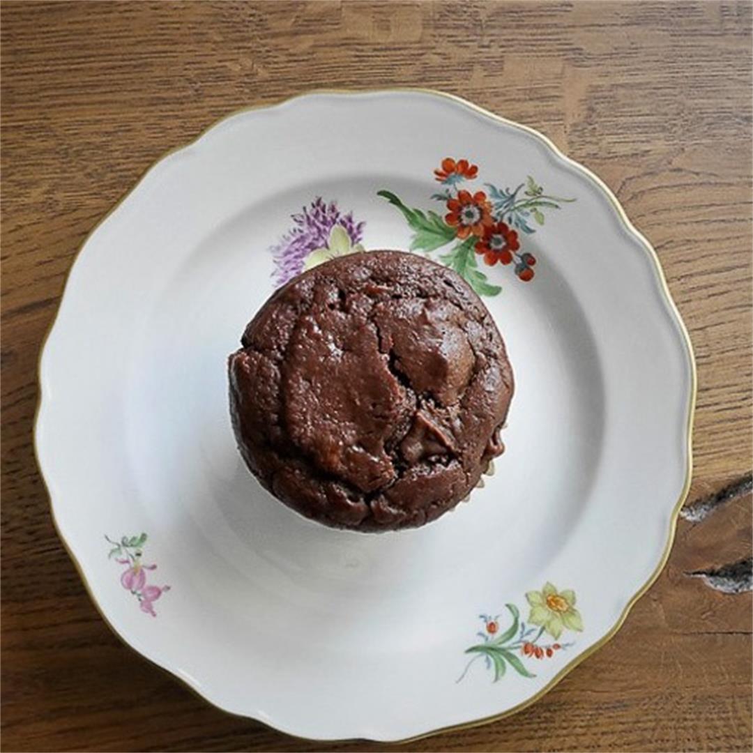 Chocolate muffins with ginger and pears