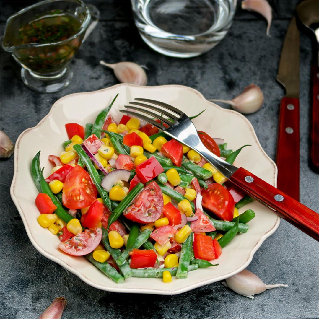 Green bean and tomato salad with a spicy chimichurri dressing