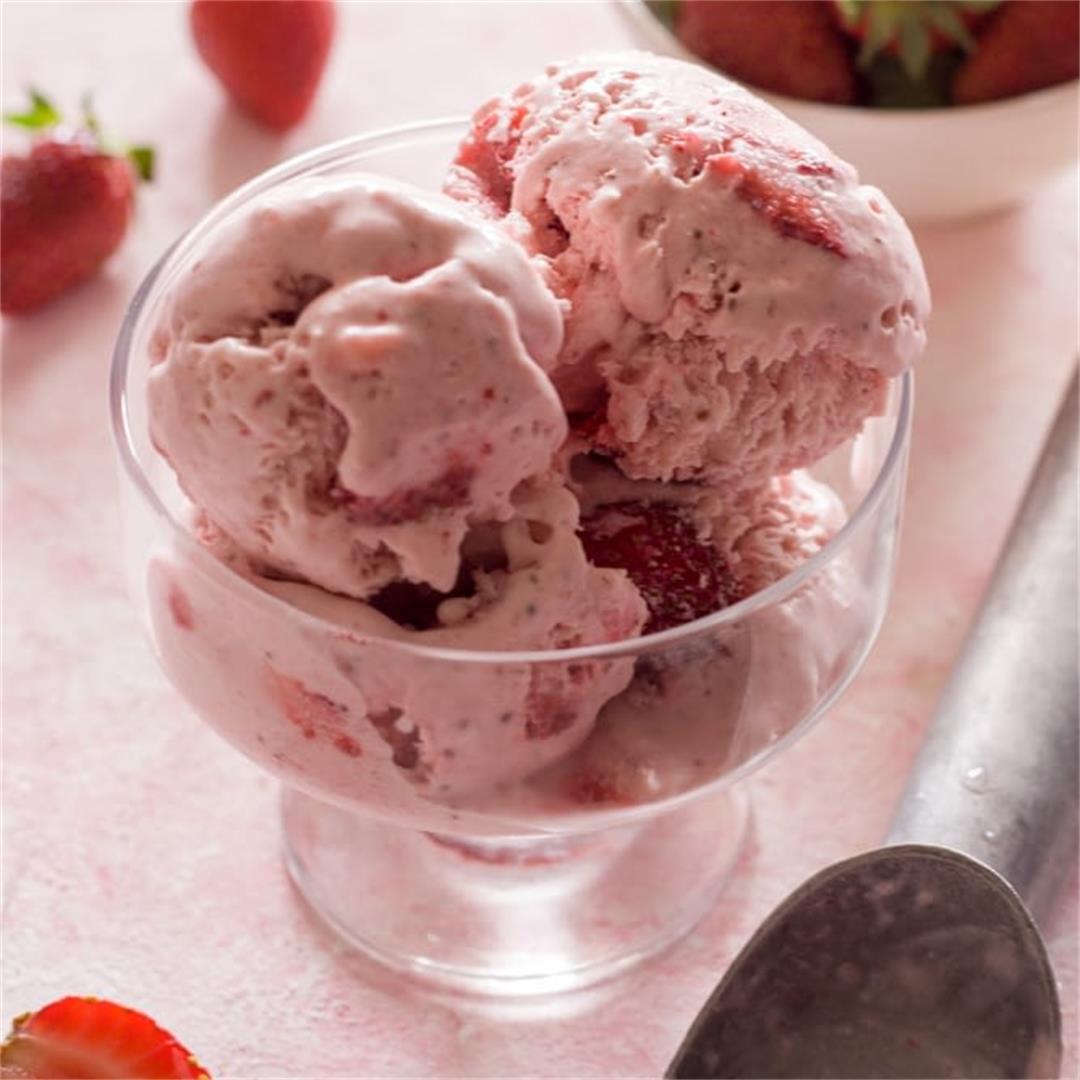 Easy Homemade Strawberry Ice Cream Without an Ice Cream Maker |