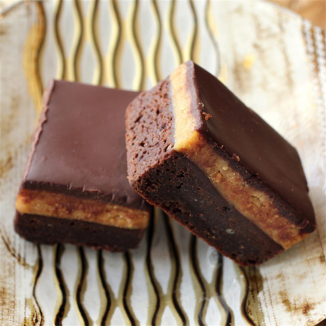 Peanut Butter-Mousse Brownies with No Added Sugar