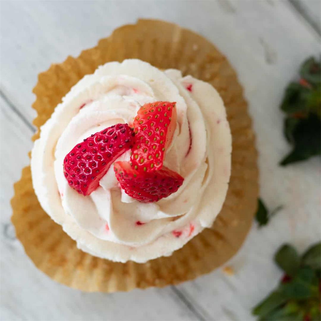 Strawberry Filled Cupcakes with Strawberry Whipped Cream Frosti