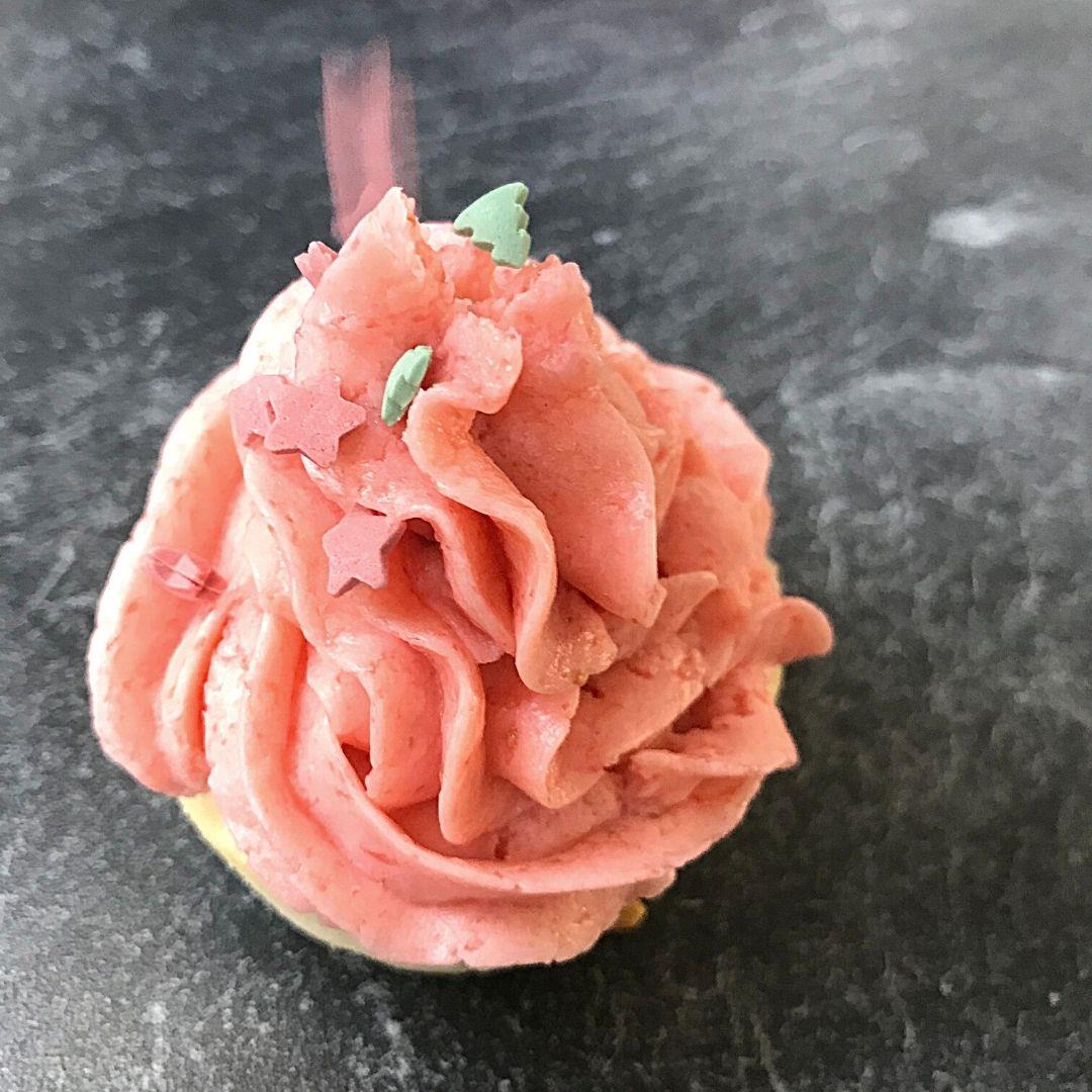 Strawberry Cupcakes with Ricotta Sponge