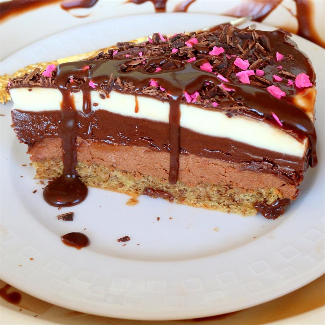 Triple Chocolate Torte-Easy Chocolate Cake