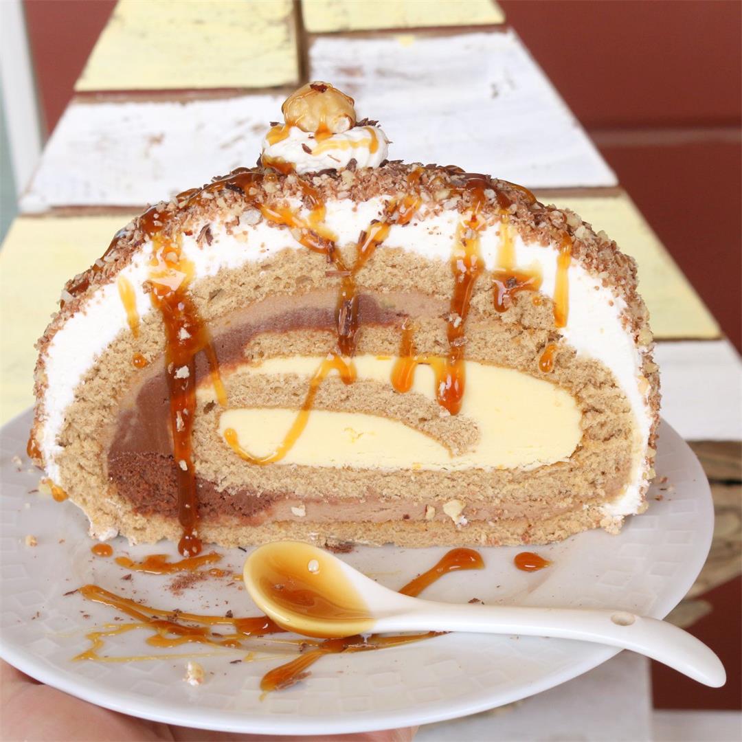 Double Chocolate Roll Cake-Baking Addiction