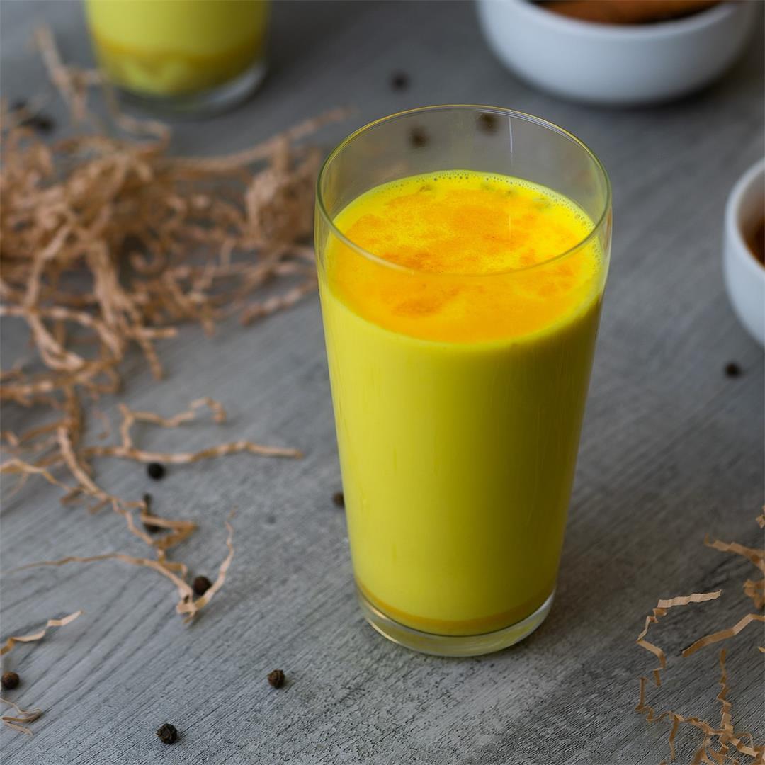 Golden Milk Recipe (Turmeric Milk)