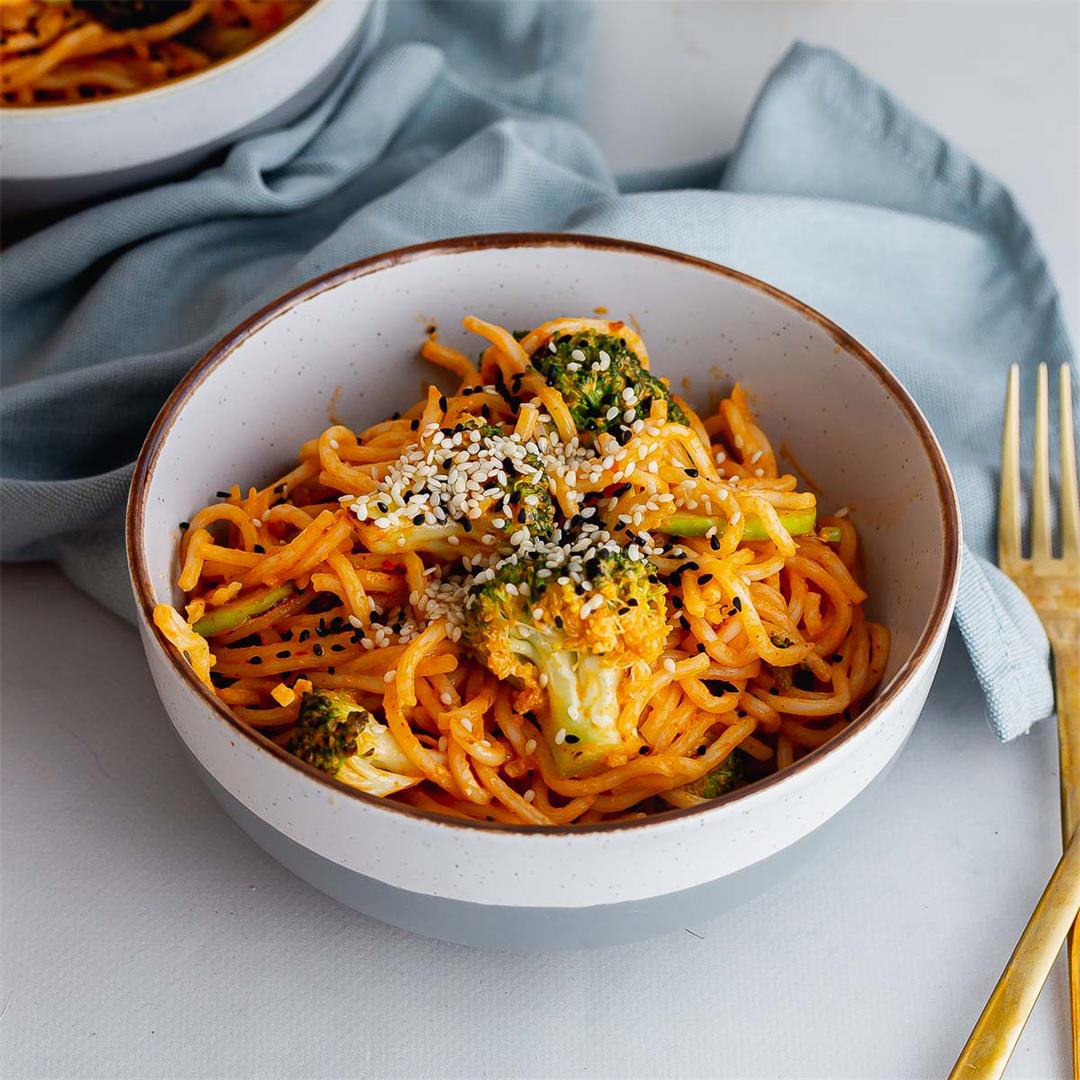 Spicy Noodles with Broccoli