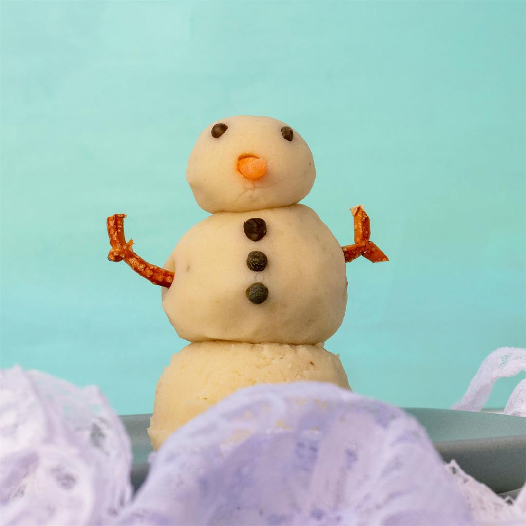 Vegan Mashed Potato Snow Person (Instant Pot and Stovetop)