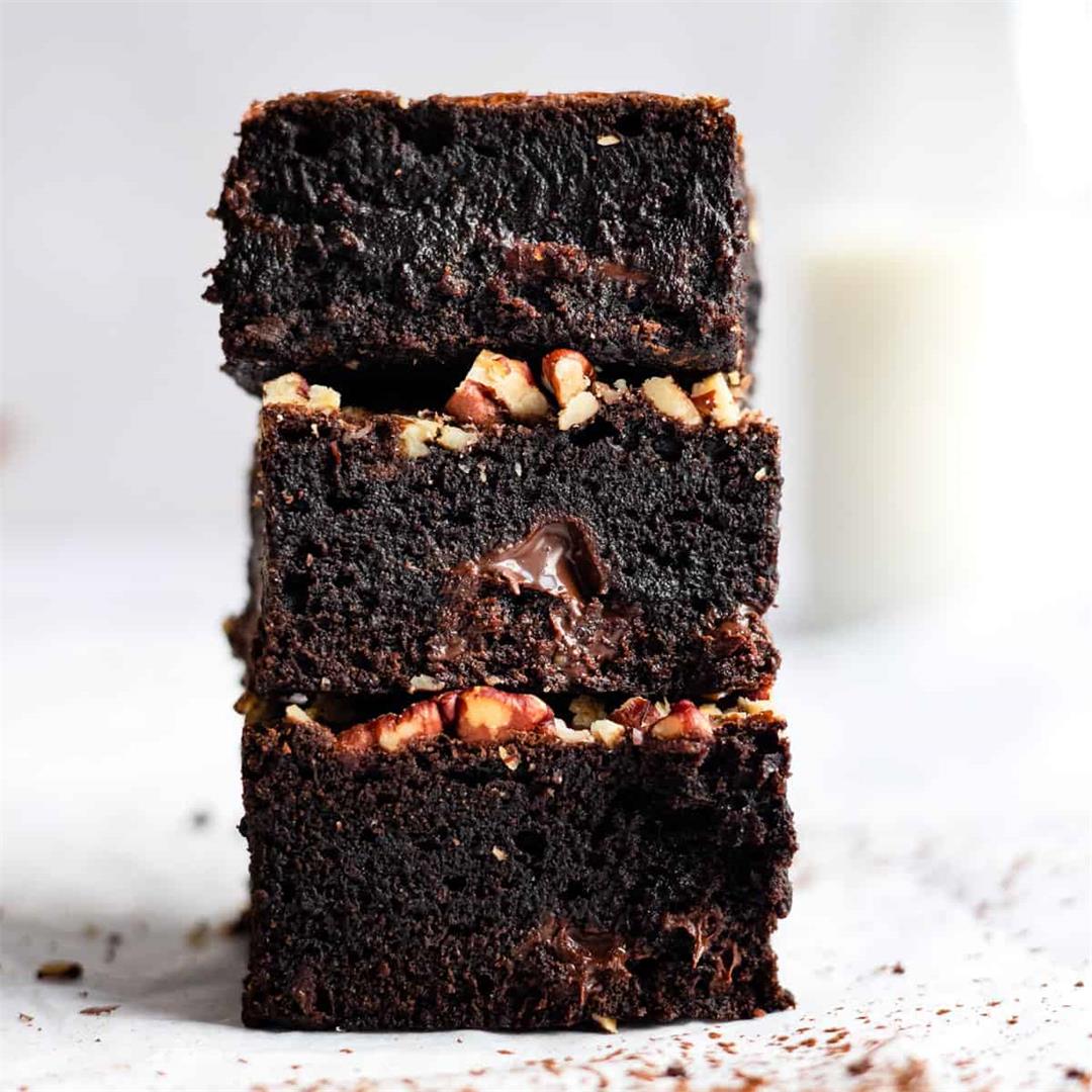 Rich and Fudgy Easy Pecan Brownies