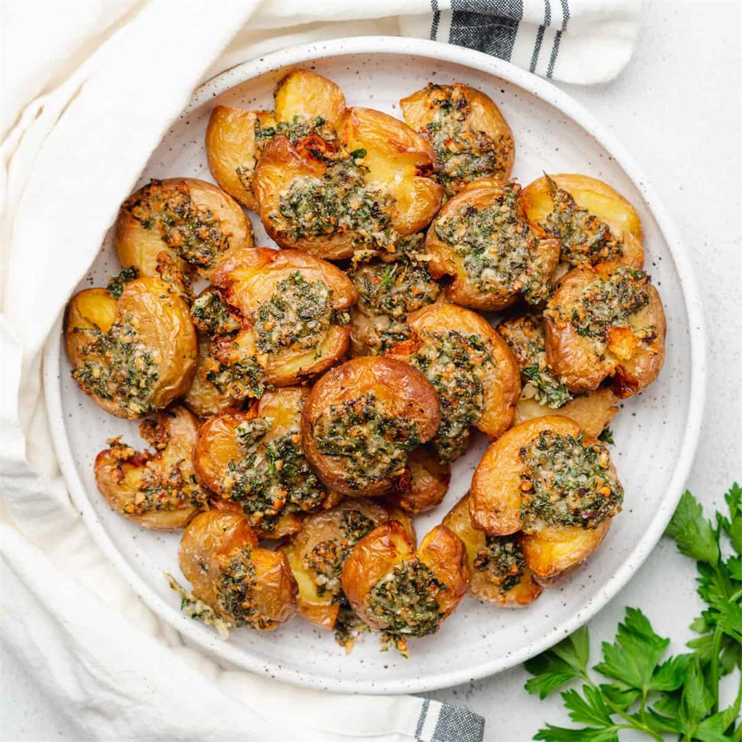 Air Fryer Smashed Potatoes with Garlic & Herbs