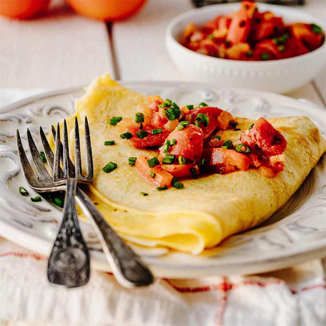 Tomato Omelette (Fast, Easy & Tasty)