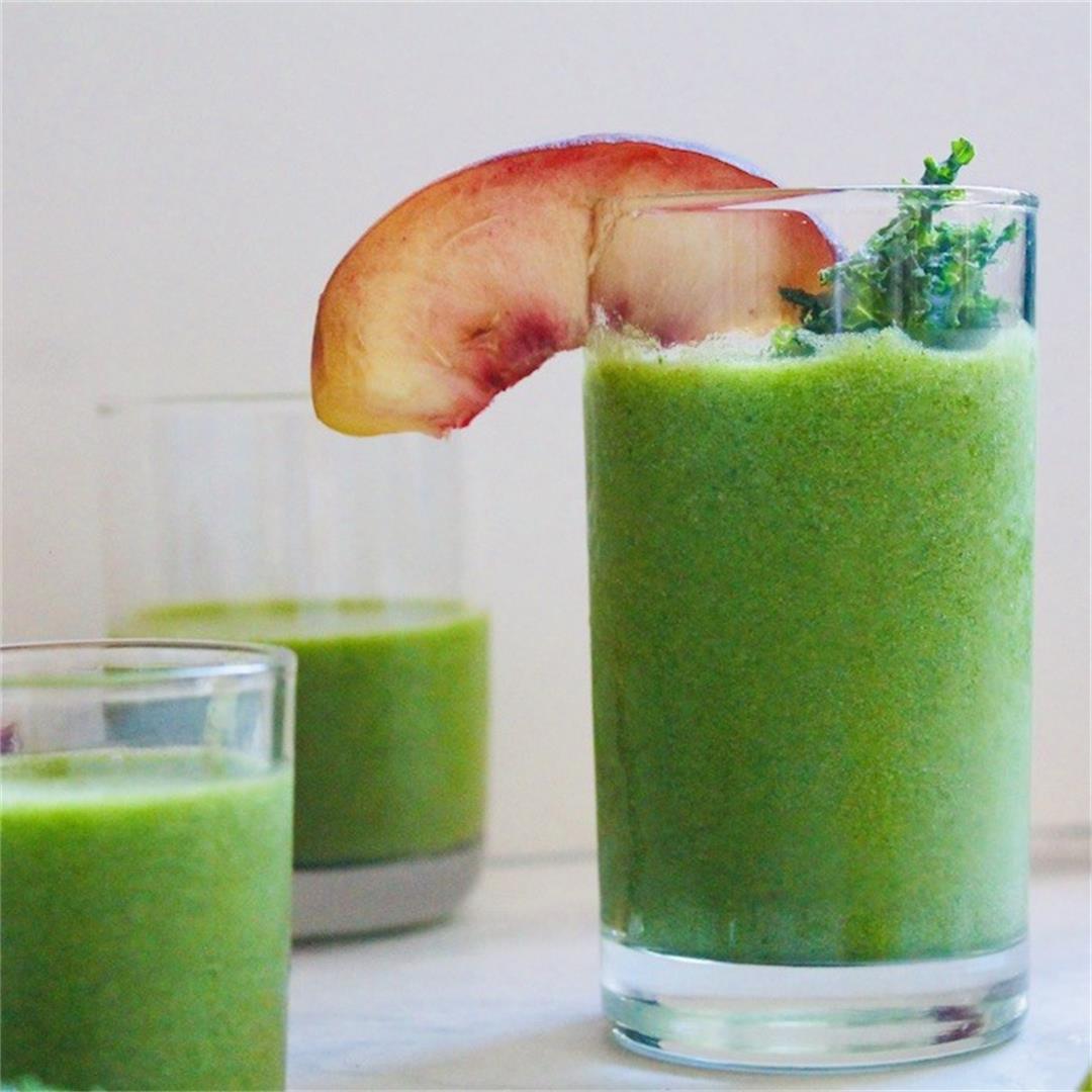 Fresh Fruity Kale and Peach Smoothie With Honey