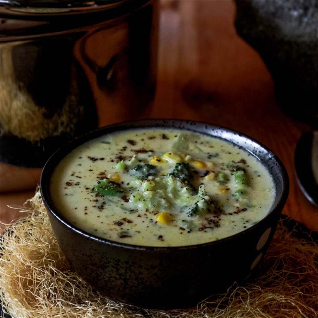 creamy corn and broccoli soup