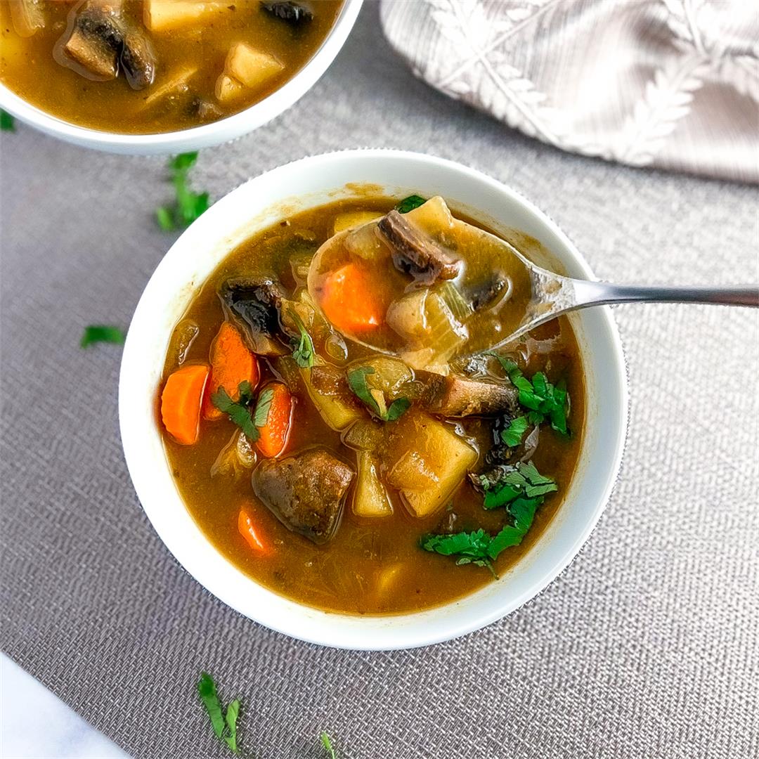 Curry-Spiced Mushroom Potato Soup