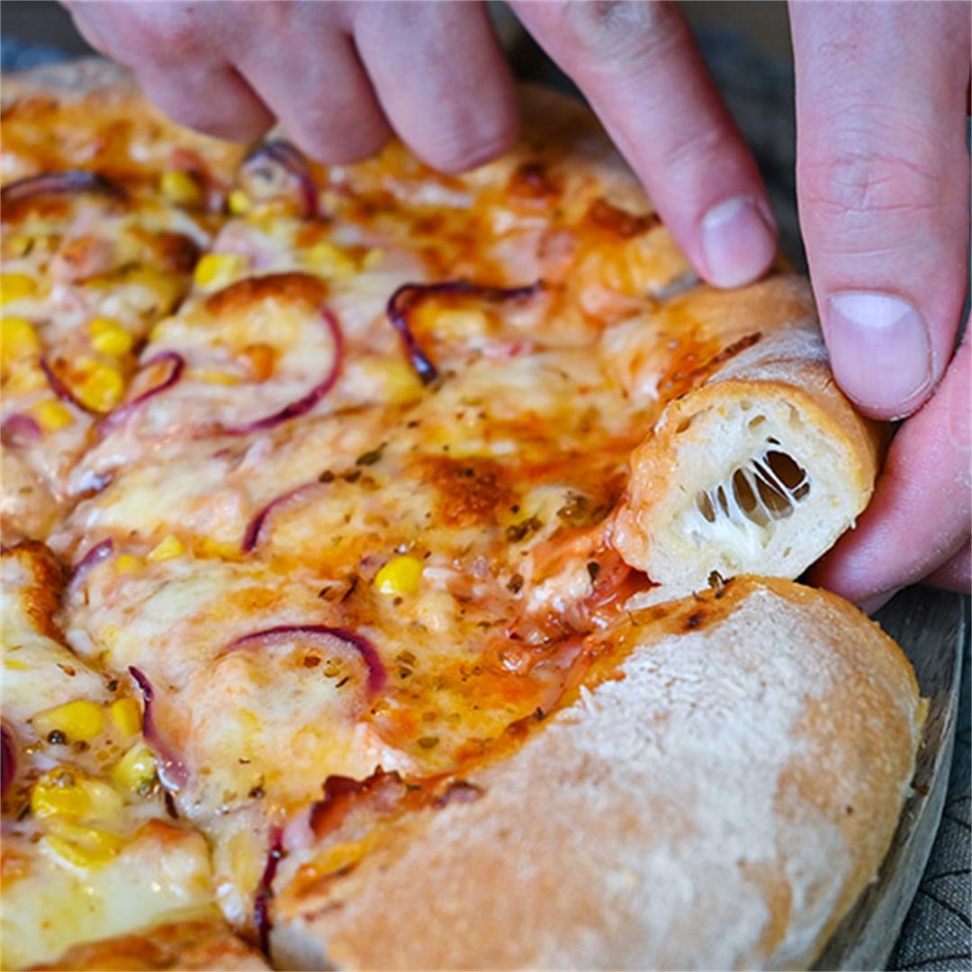 Easy Cheese Stuffed Crust Pizza