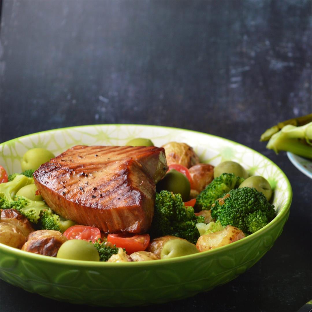 Grilled Tuna Steak Salad — Tasty Food for Busy Mums Salad