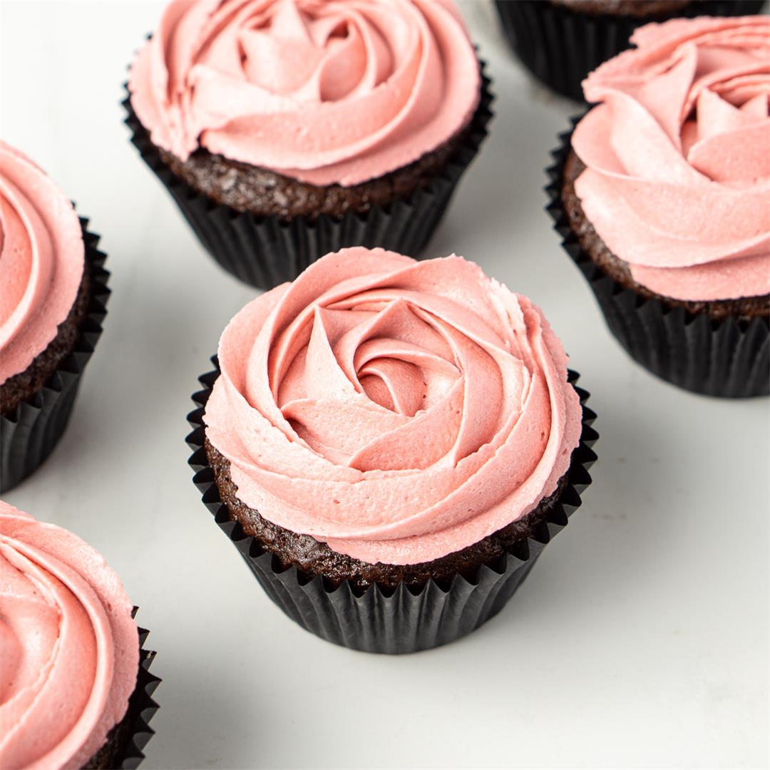 Vegan Chocolate Rose Cupcakes