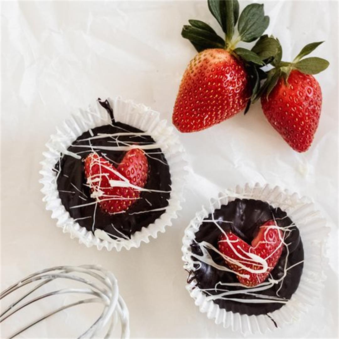 3 Ingredient Dark Chocolate and Strawberry Bites