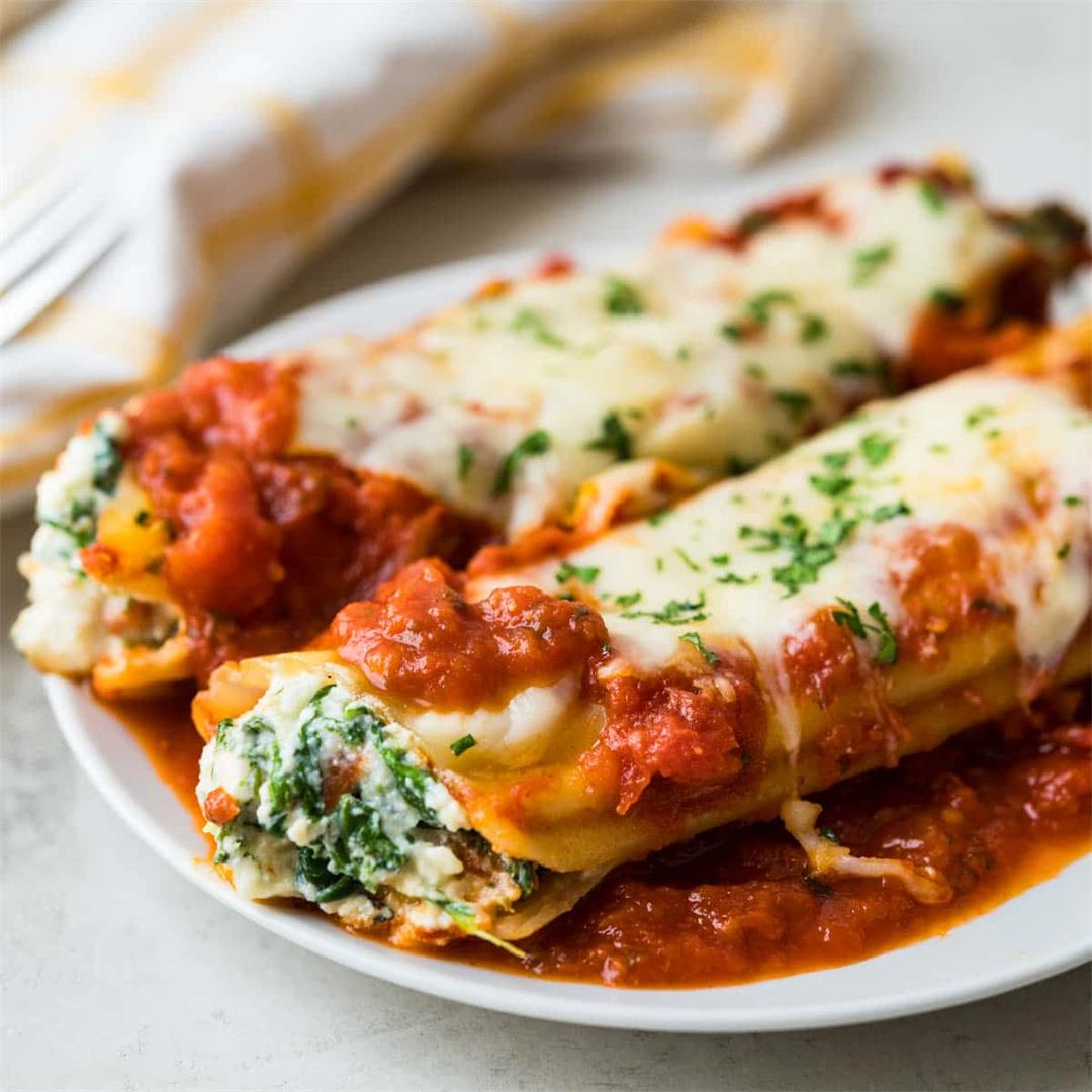 Baked Spinach and Cheese Stuffed Manicotti