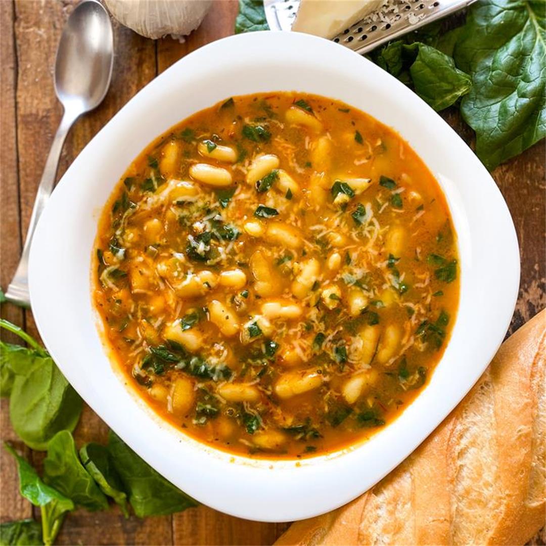 A Simple & Delicious White Bean Soup to Warm your Soul