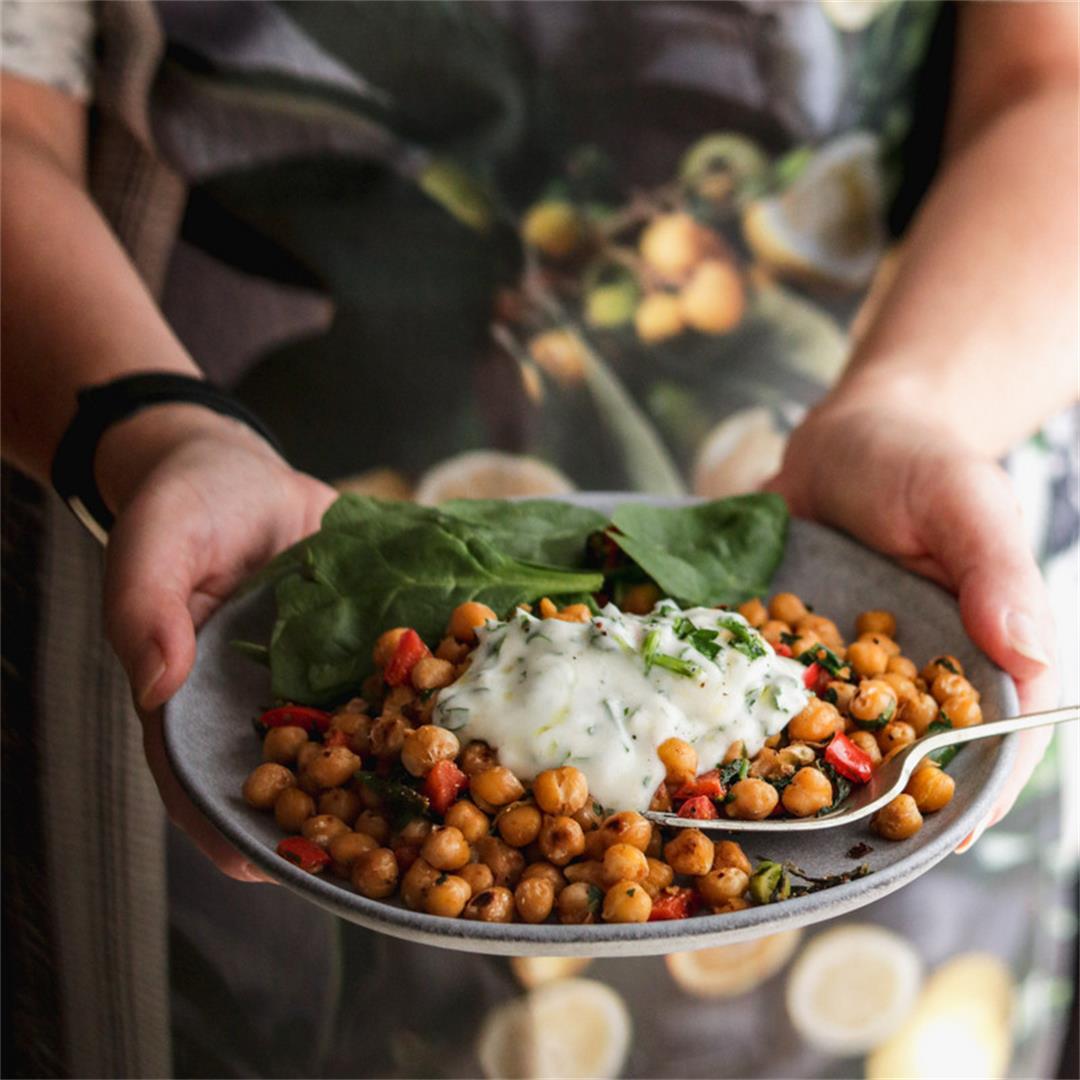 Herby chickpeas with yoghurt