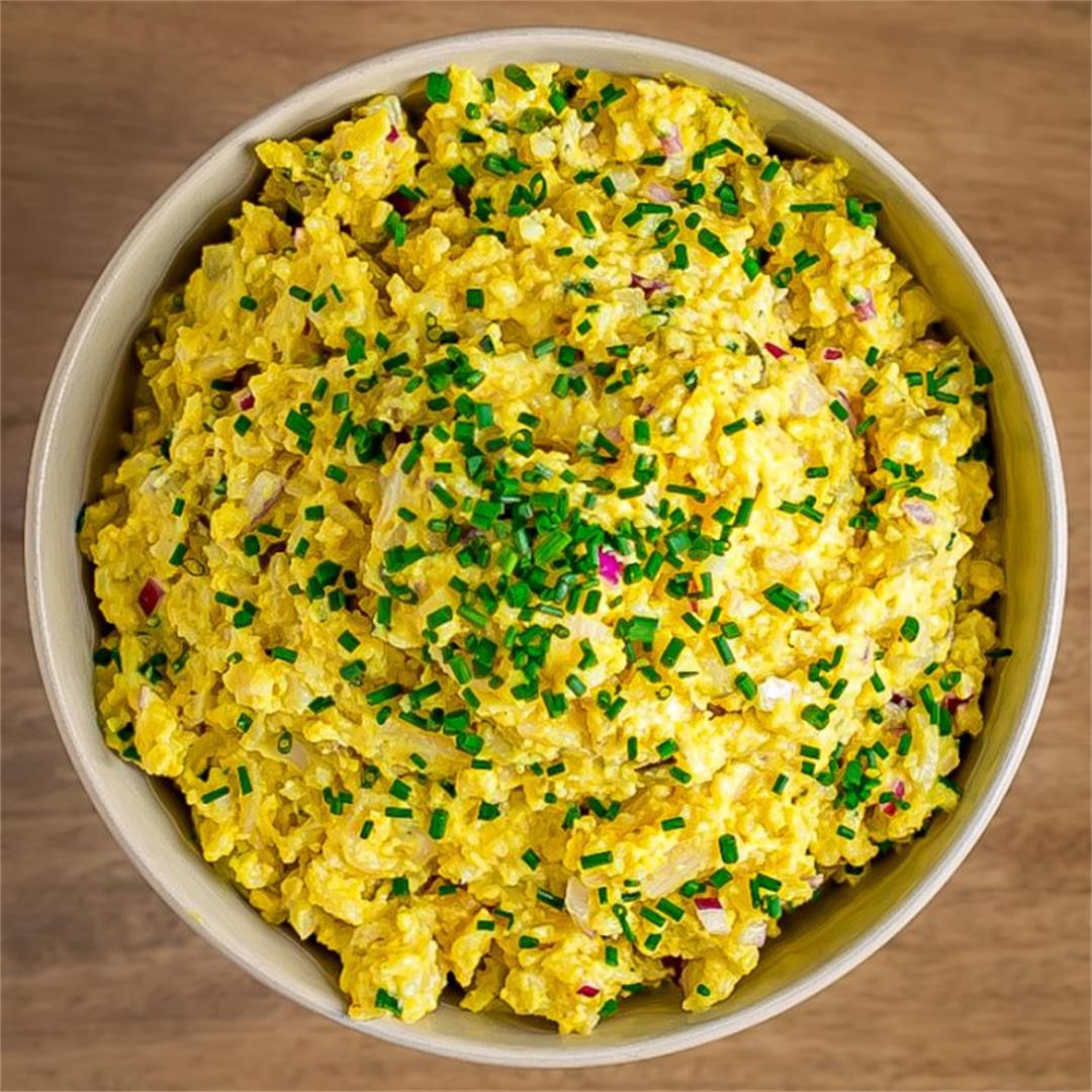 Vegan Egg Salad (with Chickpeas and Pasta)
