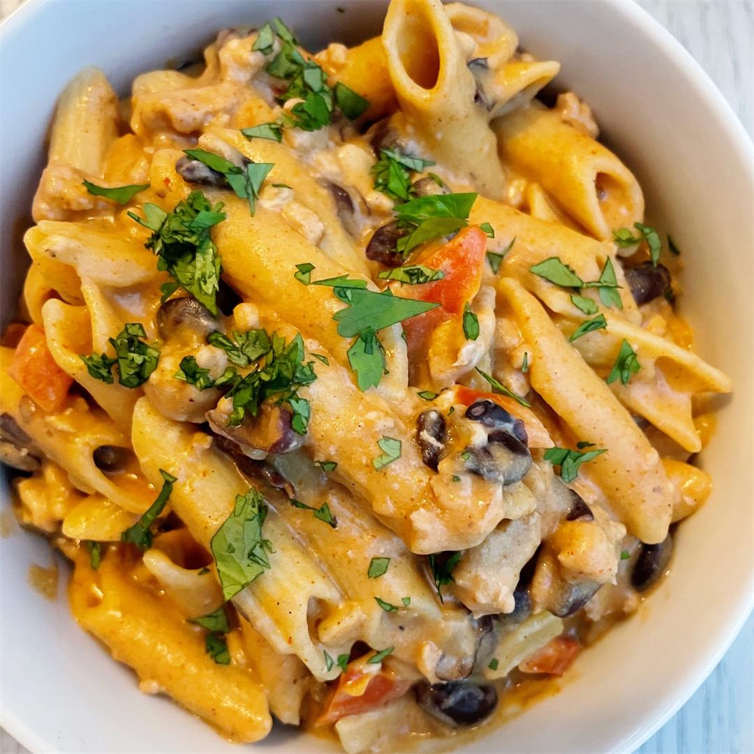 Easy Chicken Taco Pasta {dairy and gluten-free options}