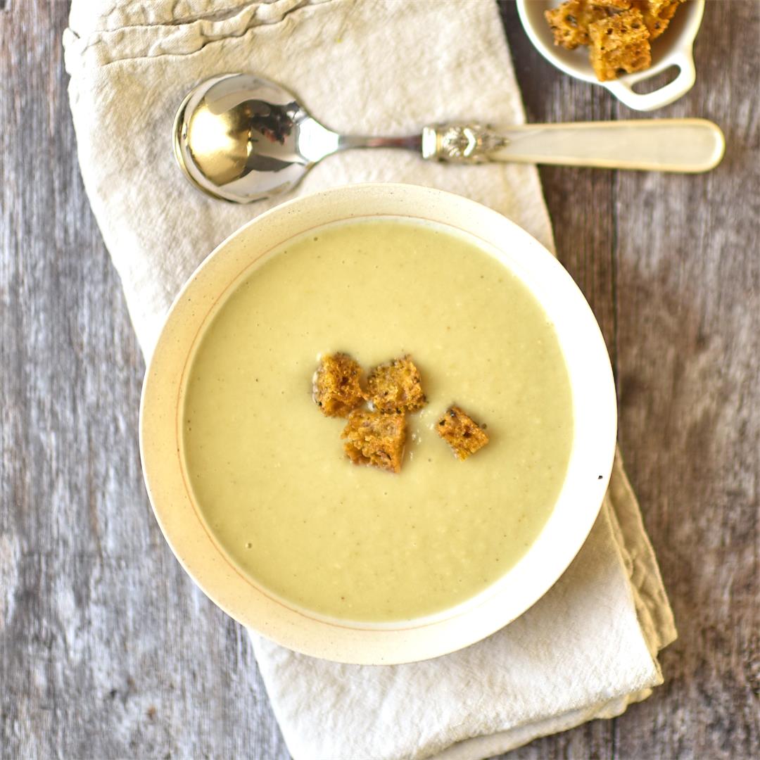 parsnip and white bean soup with curried croutons