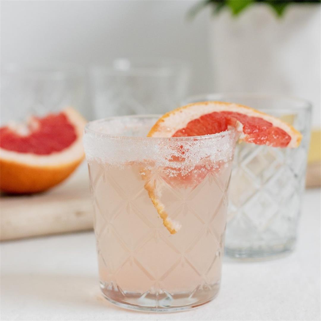 Easy Grapefruit & Rum Cocktail Recipe