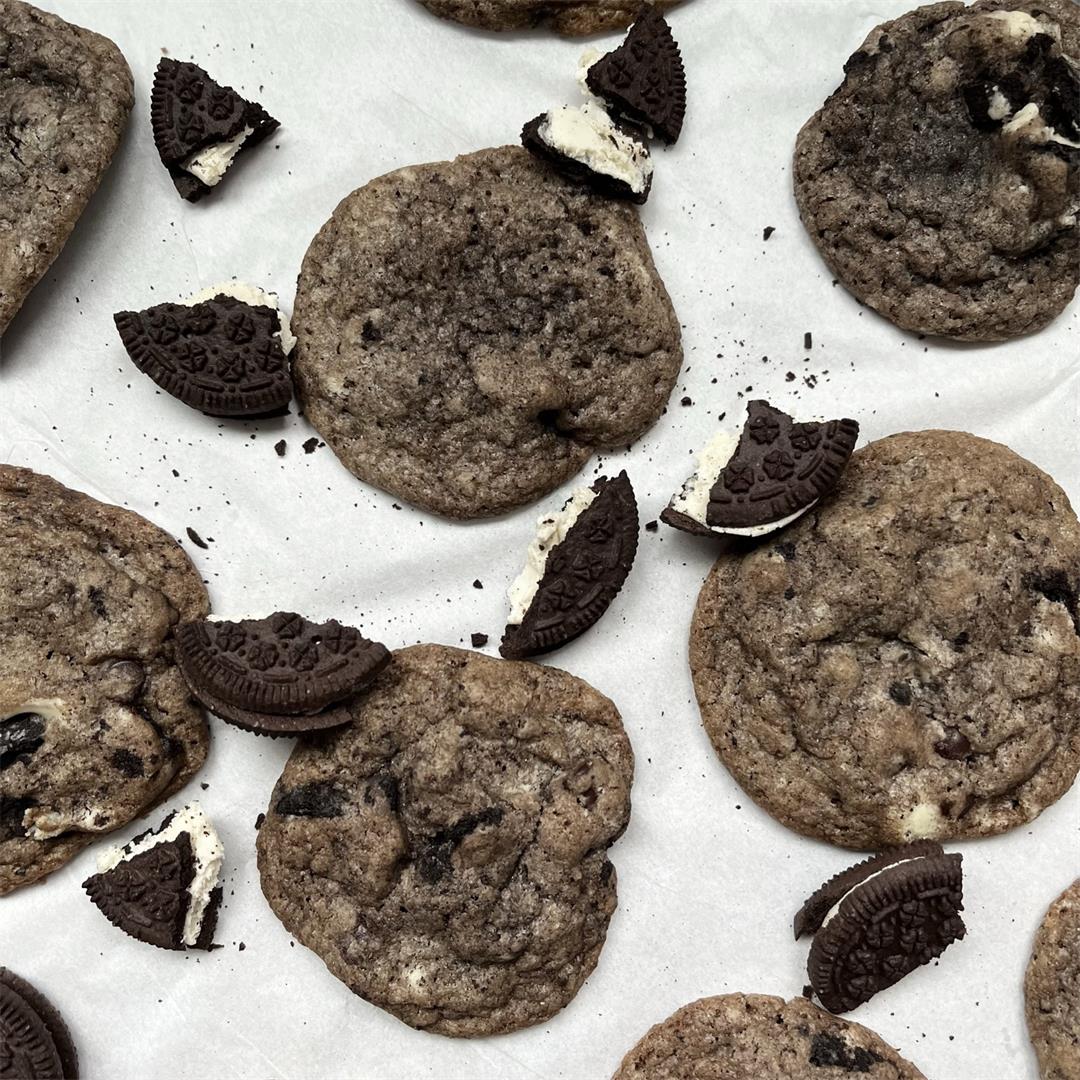 Oreo Crumble Cookies