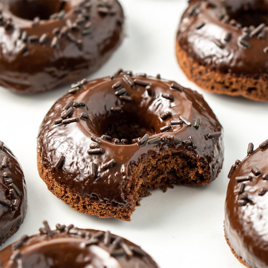 Baked Chocolate Doughnuts
