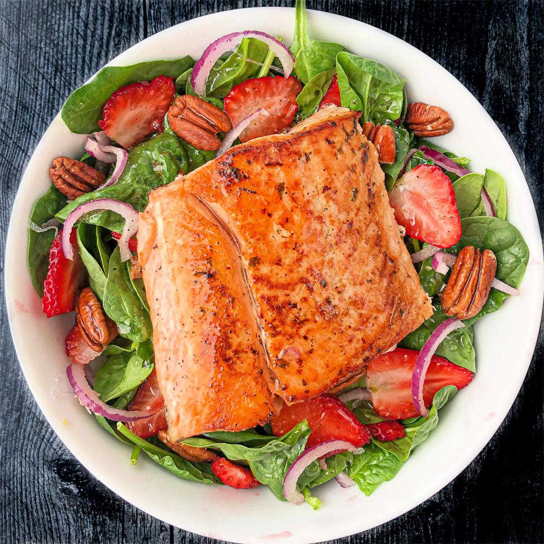 Salmon Strawberry Salad with Honey Ginger Dressing