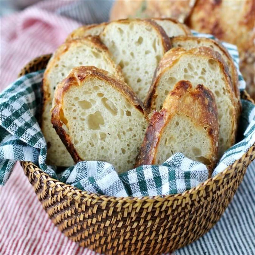 Garlic and Cheese Country Bread