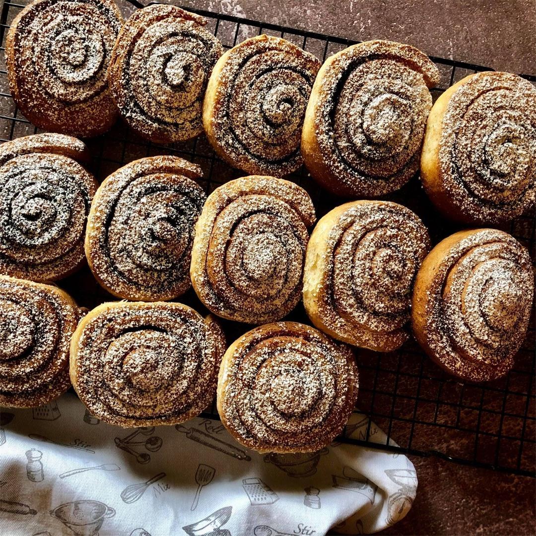 Cinnamon and Chocolate roll – Food what we love