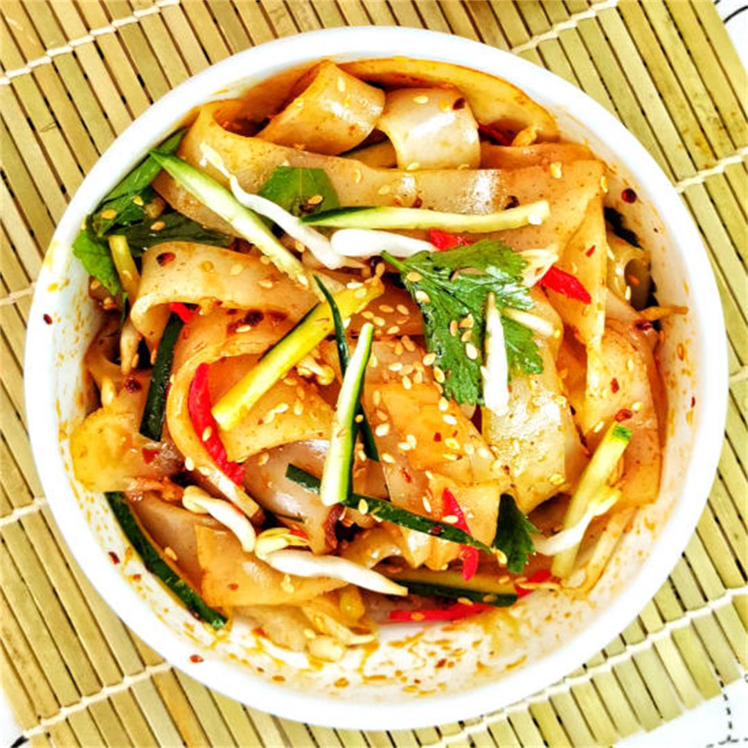 Liangpi (凉皮 / spicy ‘cold skin’ noodles)