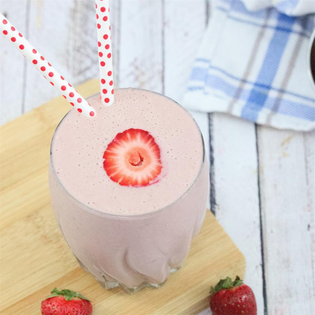 High Protein Strawberry Shake (Dairy-Free, 28g Protein)
