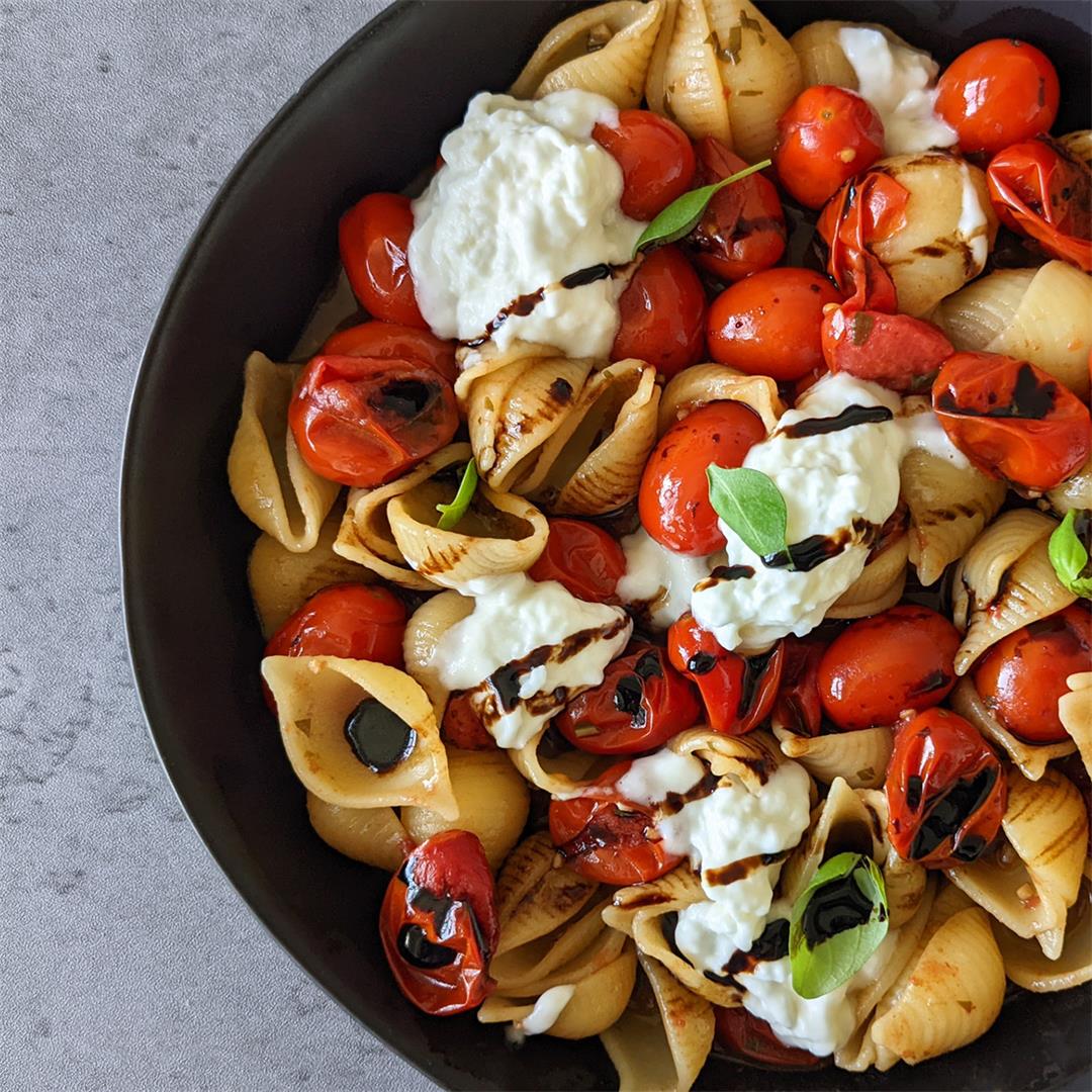 Burrata Pasta With Blistered Tomatoes
