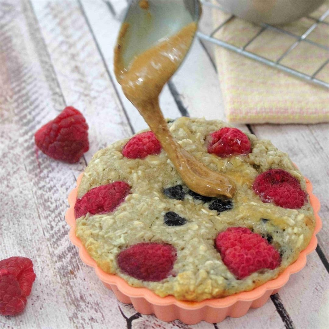 Dairy-Free Berry Bursting Protein Baked Oatmeal (25g protein)