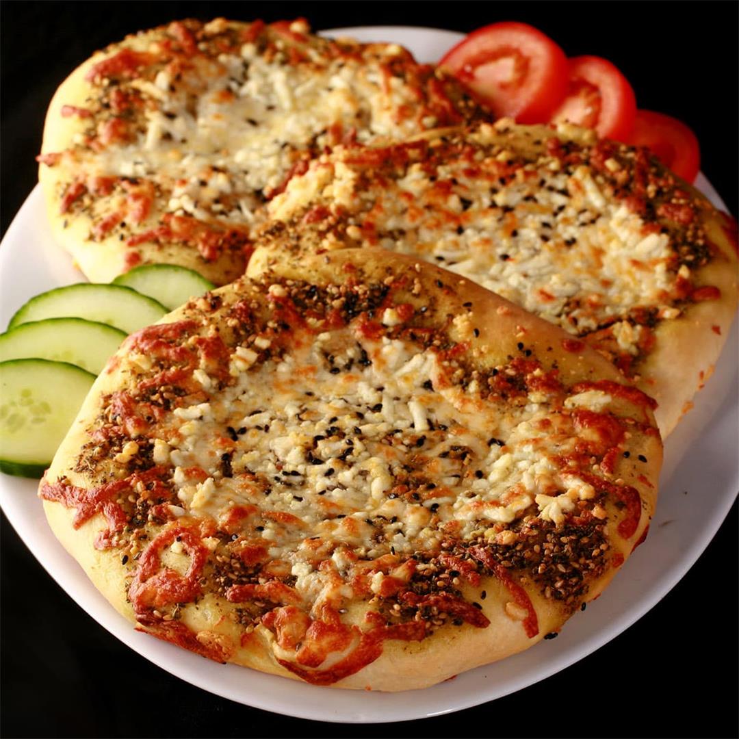 Za'atar Manakish Recipe [With Cheese!]