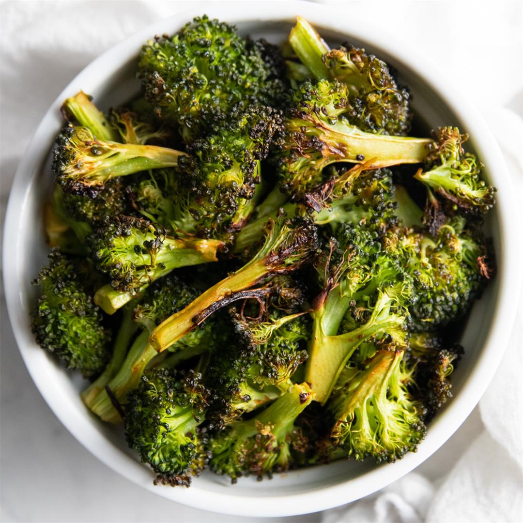 Low FODMAP Spicy Roasted Broccoli