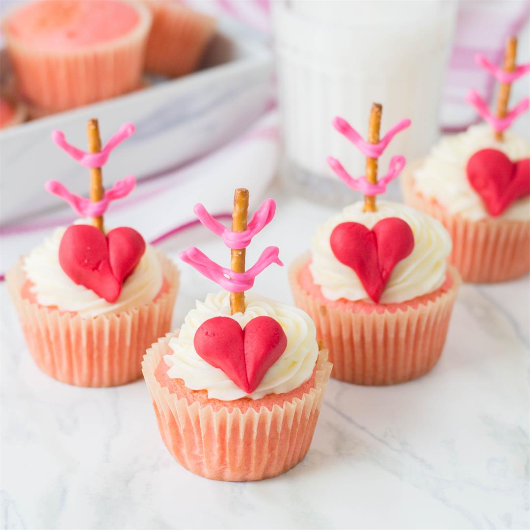 Cupid's Bow Valentine Cupcakes