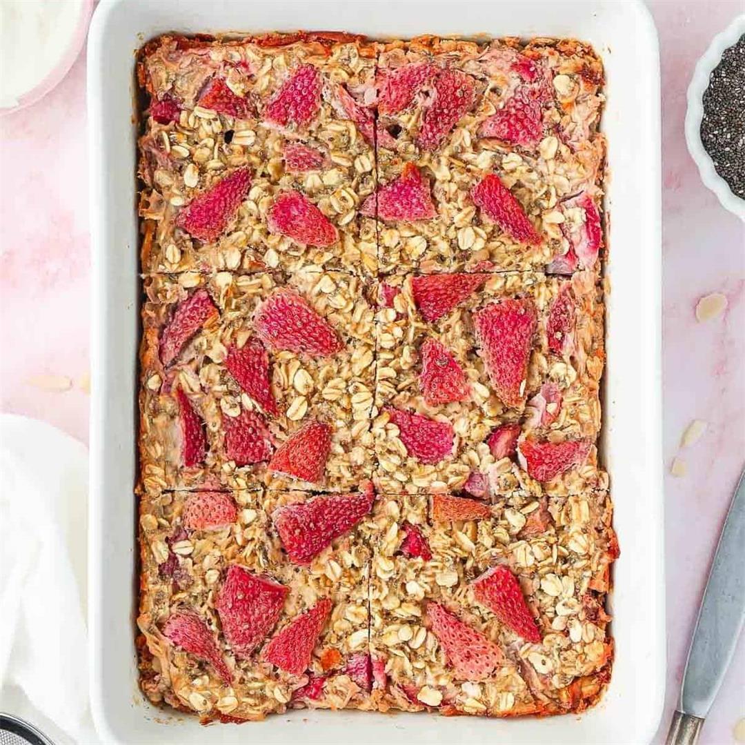 Baked Strawberry Oatmeal