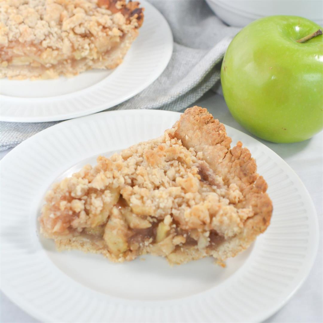 Easy Apple Pie with Crumb Topping